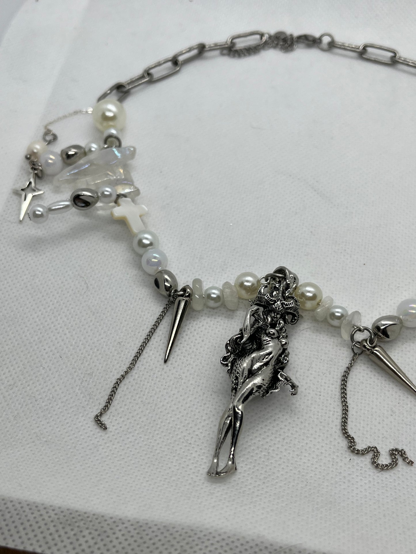Handmade Chain Pearl Demon Necklace