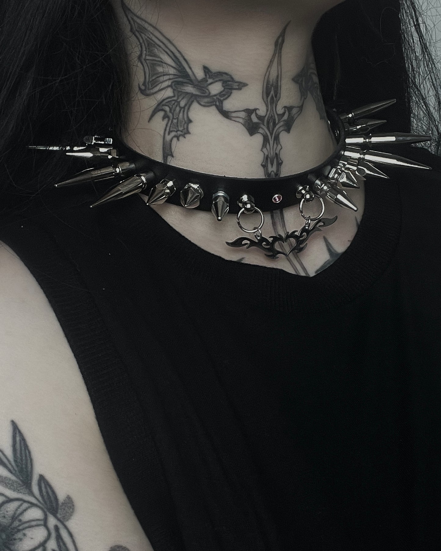 Tribal Heart Spike Choker