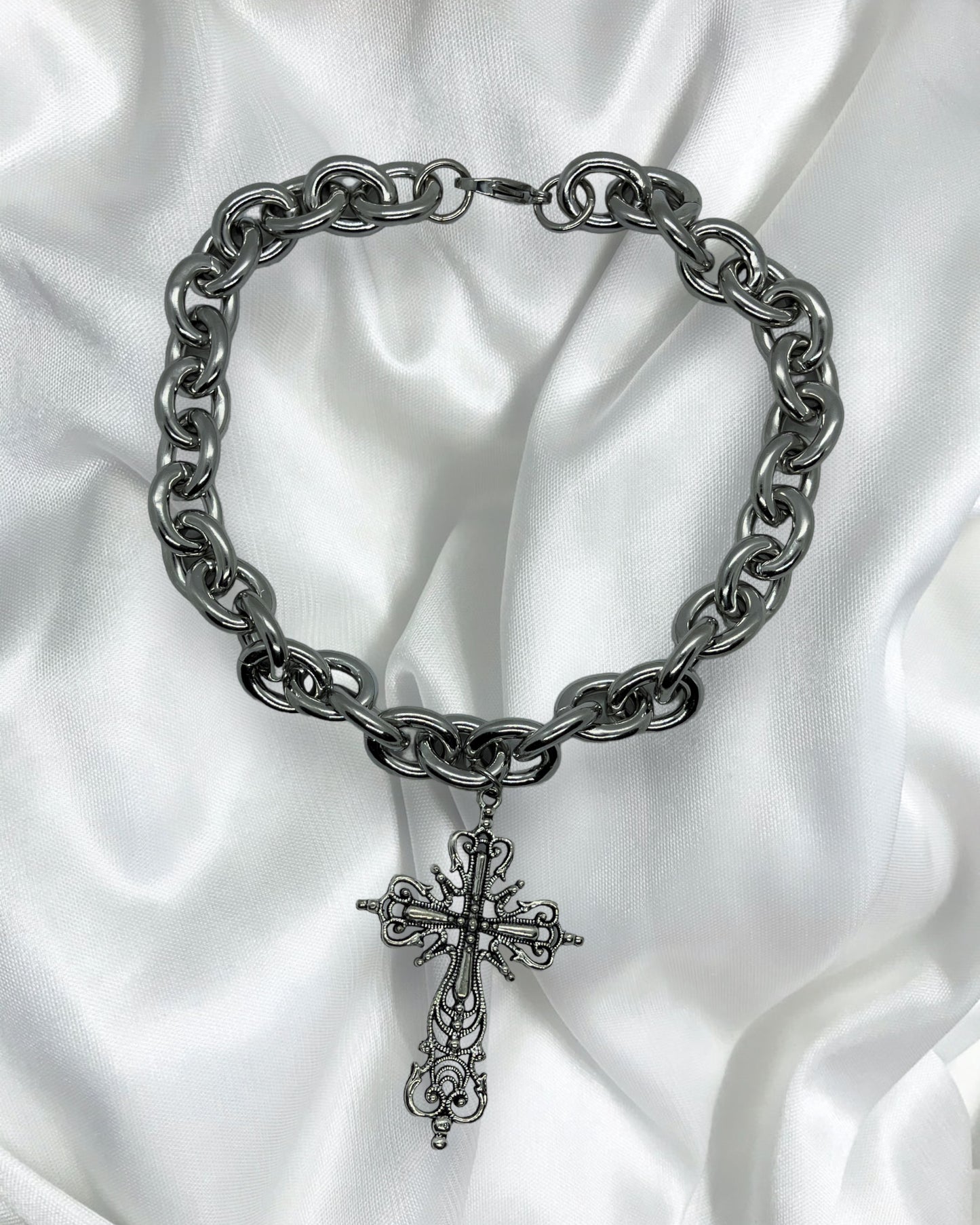 Cross Chain Choker