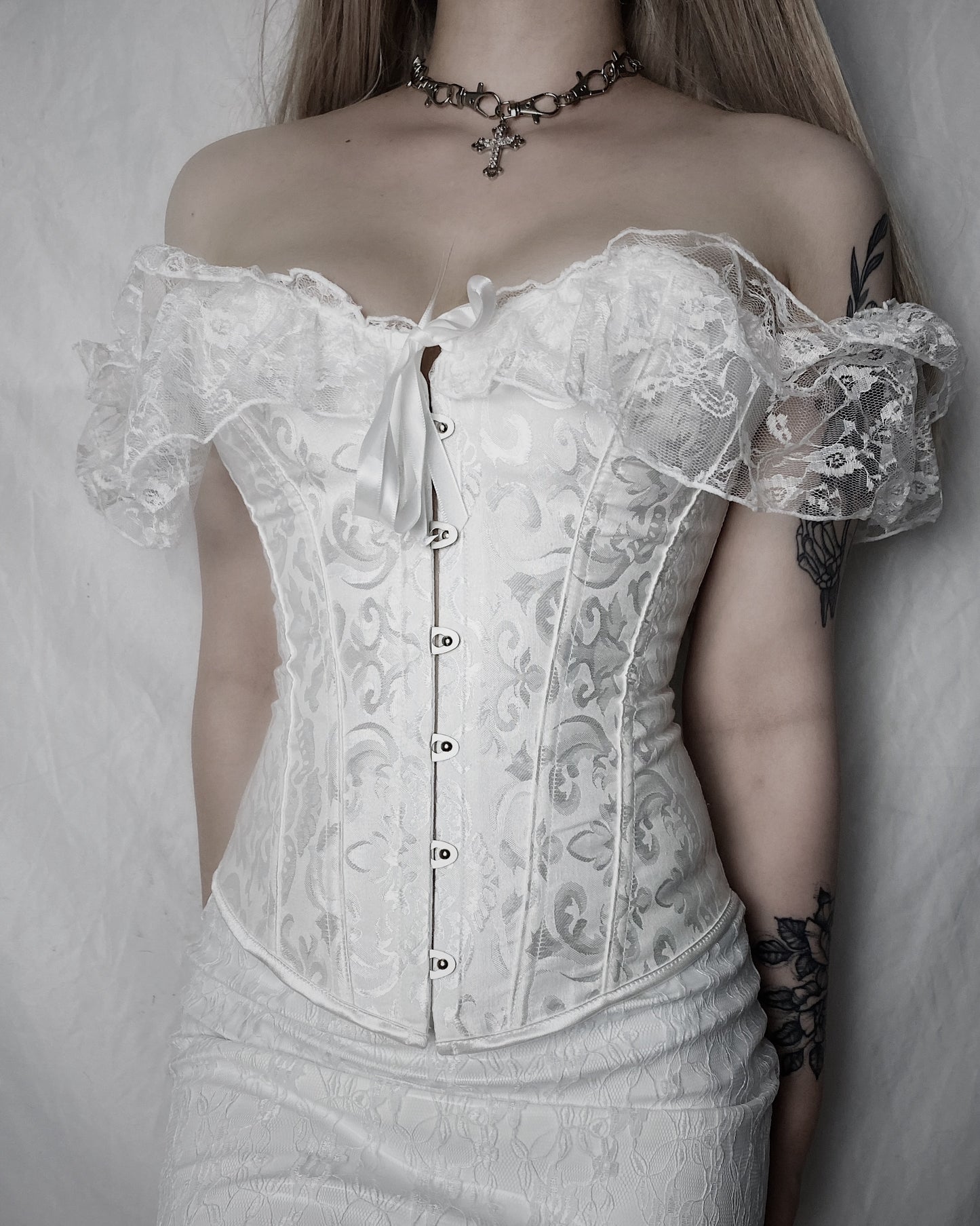 Off Shoulder Lace Corset [2 Colors]